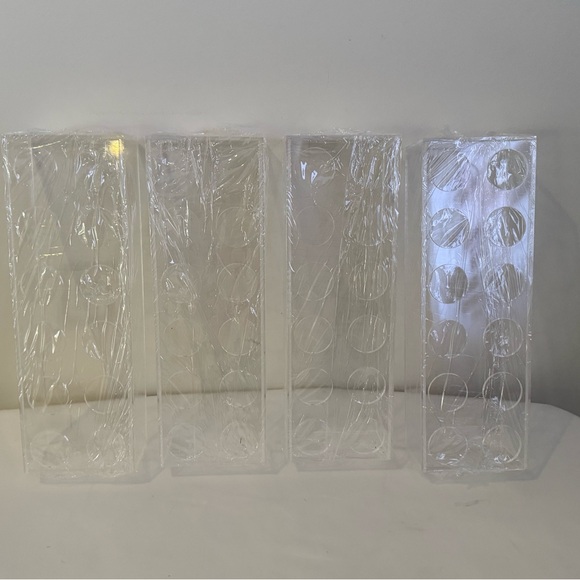 Elegant Red Rose Arrangements - Picture 7 of 9